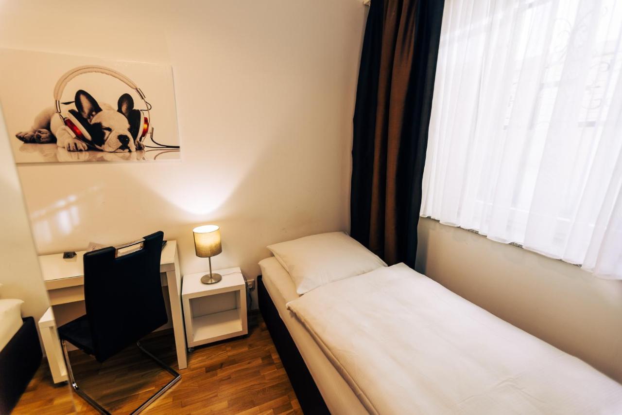 Hotel Restaurant Zagreb Kolonia Zewnętrze zdjęcie