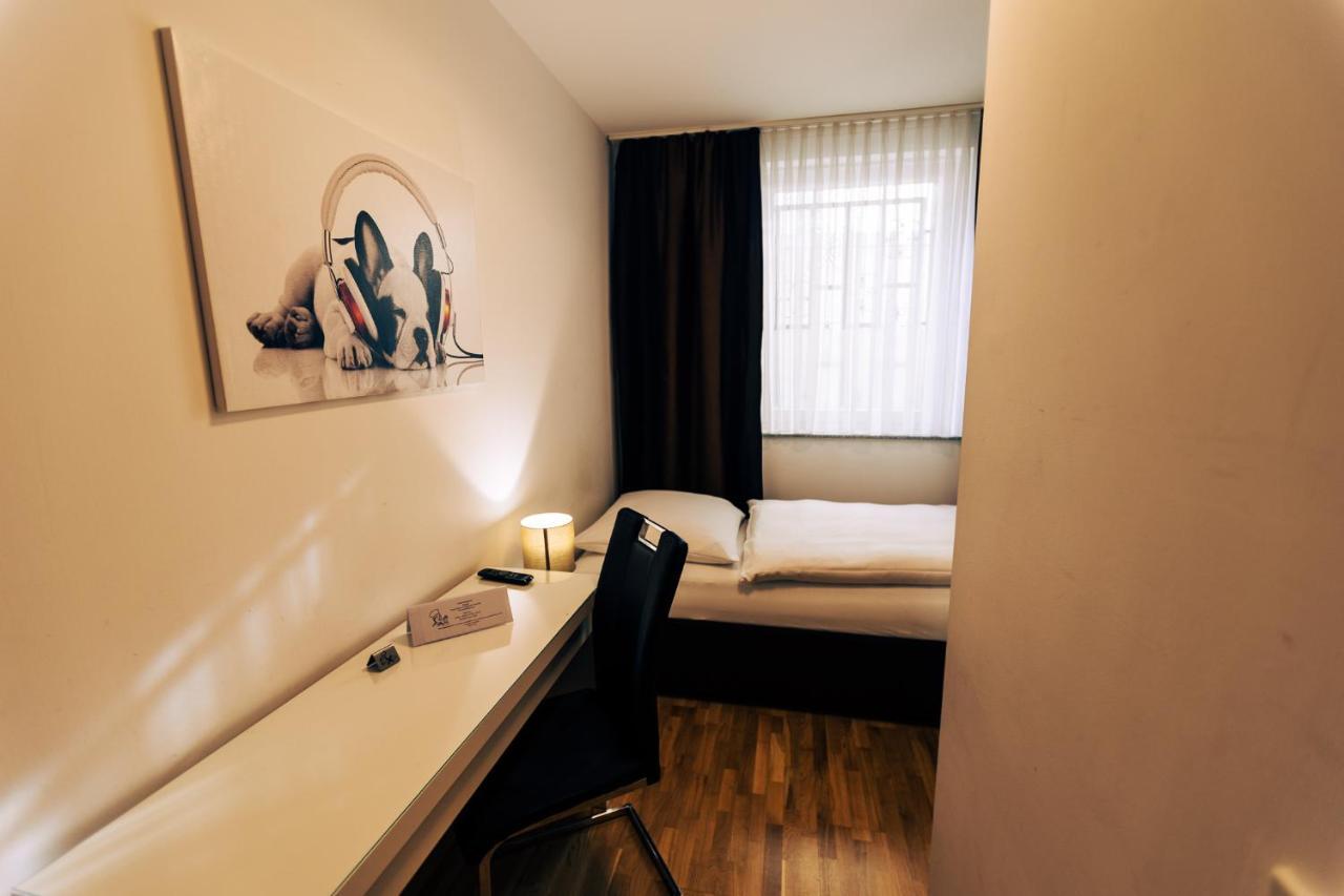 Hotel Restaurant Zagreb Kolonia Zewnętrze zdjęcie