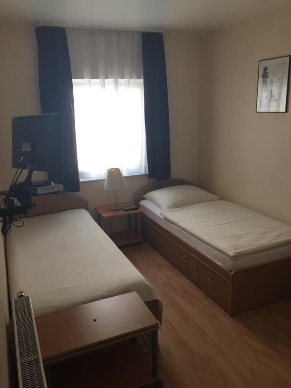 Hotel Restaurant Zagreb Kolonia Zewnętrze zdjęcie