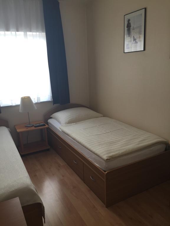 Hotel Restaurant Zagreb Kolonia Zewnętrze zdjęcie