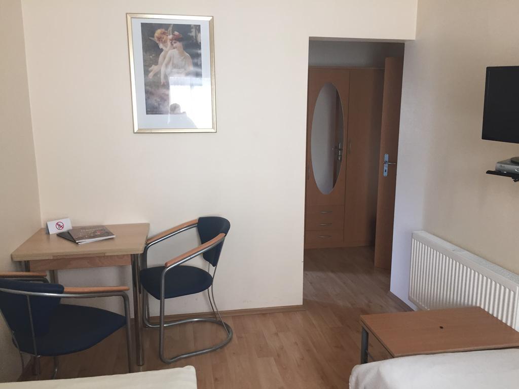 Hotel Restaurant Zagreb Kolonia Zewnętrze zdjęcie
